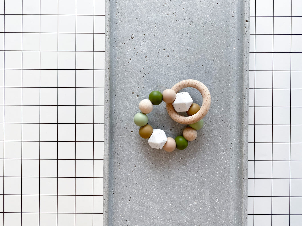 Baby Beißring - lint/olive